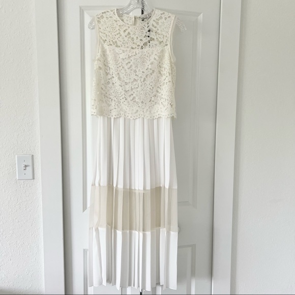 Alexis Dress Pania Pleated Lace Dress Size Small only worn one time - Picture 2 of 7